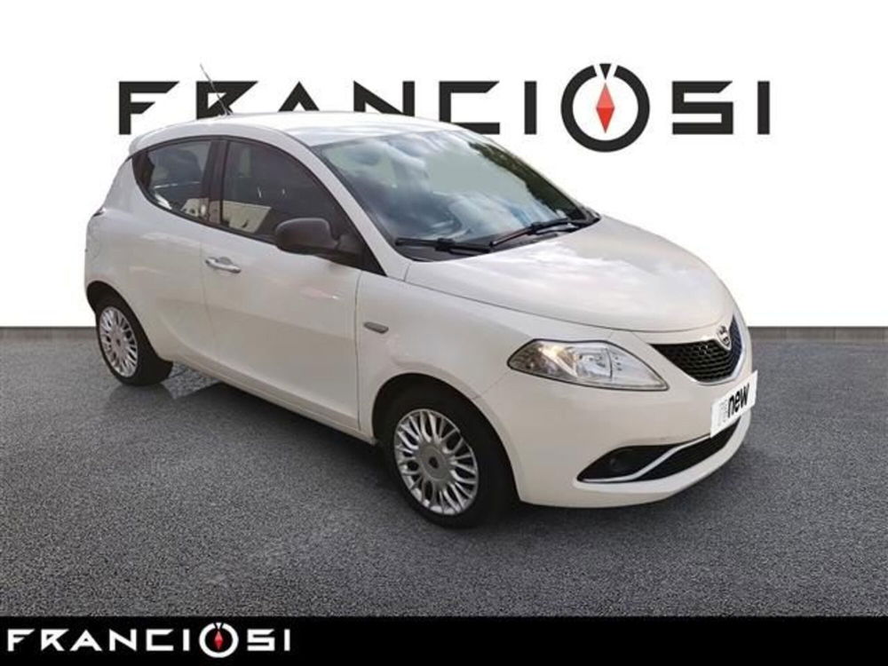 Lancia Ypsilon usata a Modena (2)