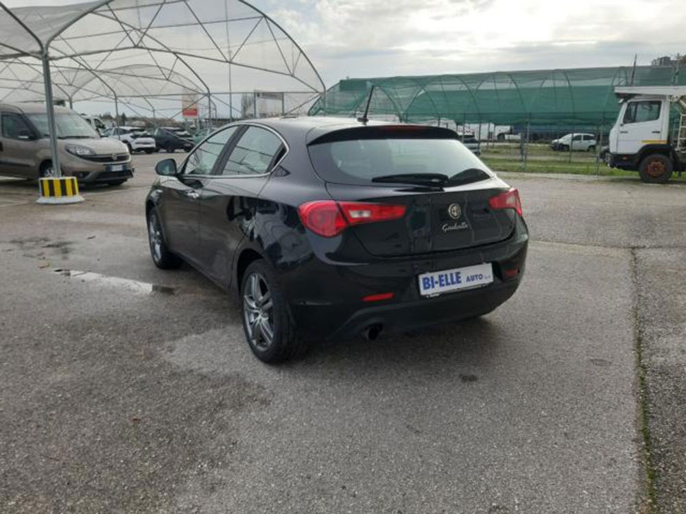 Alfa Romeo Giulietta usata a Padova (4)