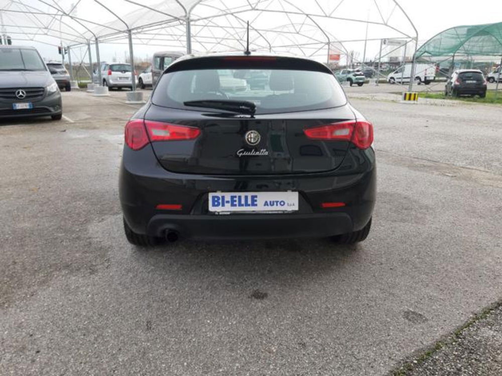 Alfa Romeo Giulietta usata a Padova (5)