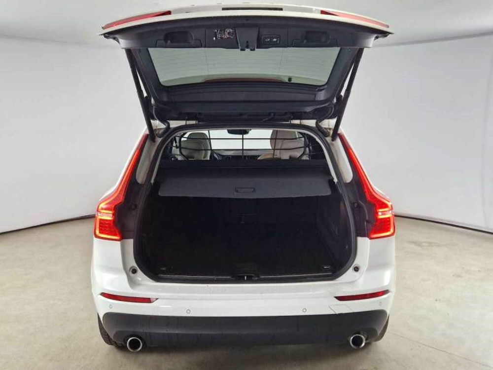 Volvo XC60 usata a Bari (12)