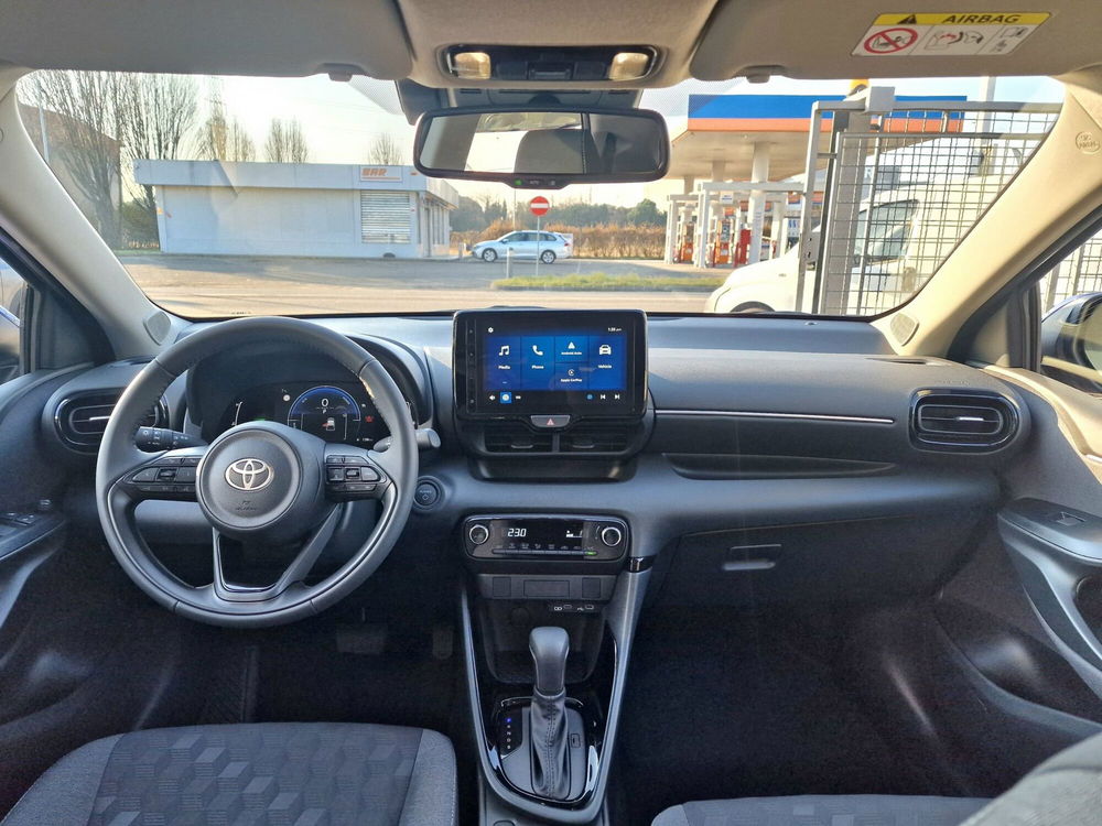 Toyota Yaris nuova a Varese (12)