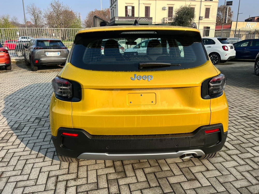 Jeep Avenger nuova a Milano (7)