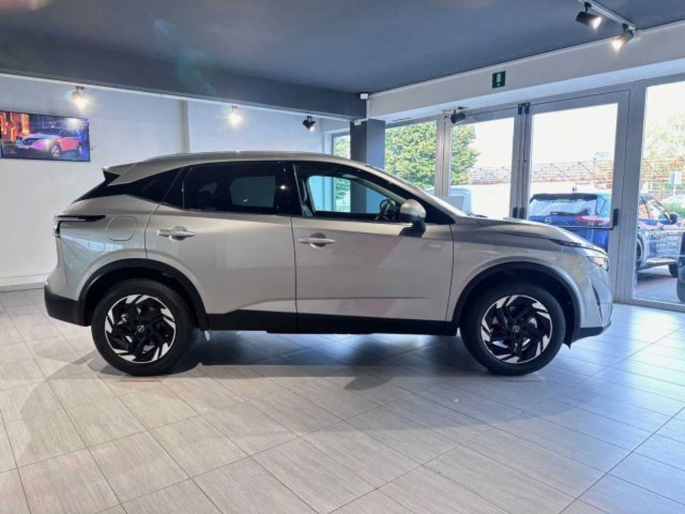 Nissan Qashqai nuova a Sondrio (6)