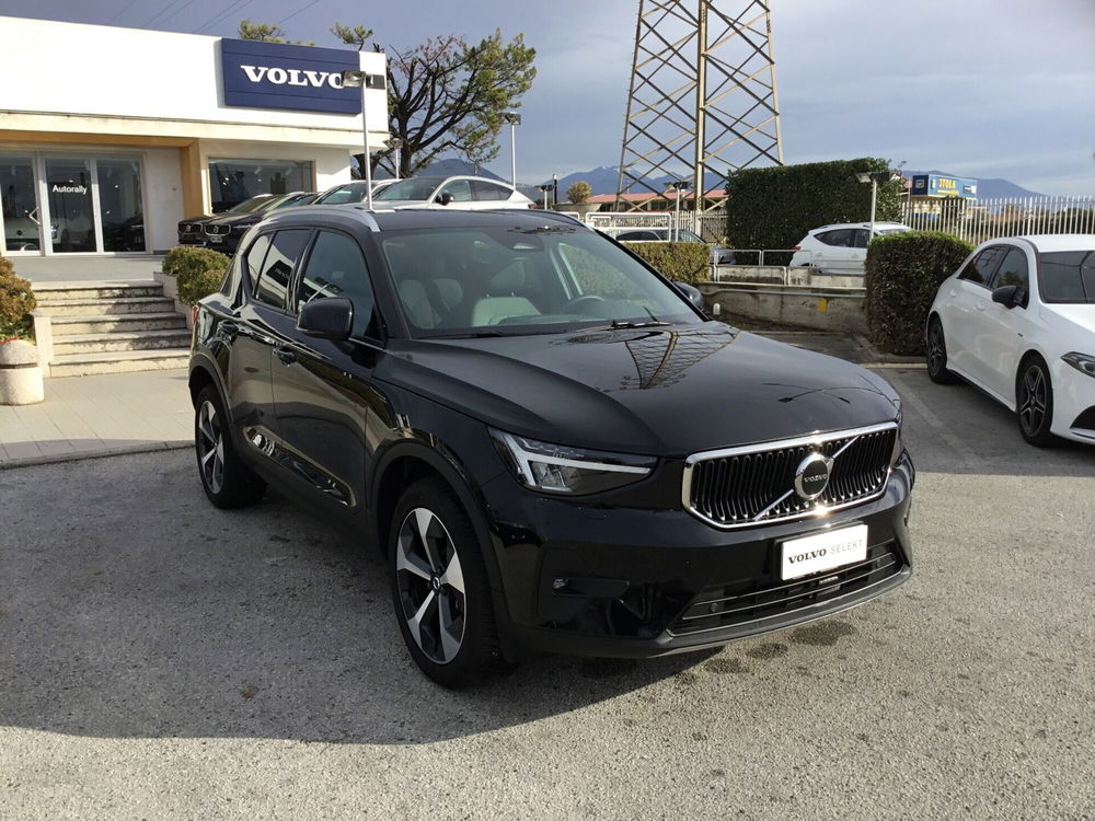 Volvo XC40 usata a Napoli (4)