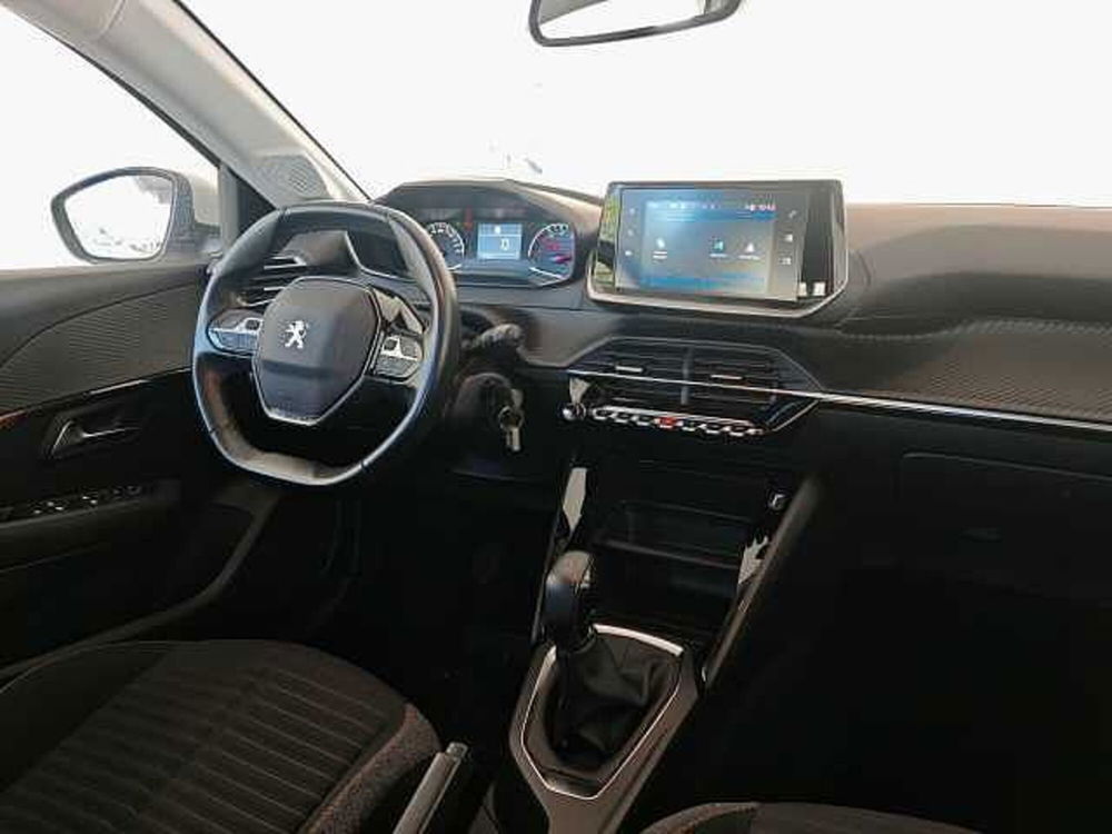 Peugeot 208 usata a Palermo (9)