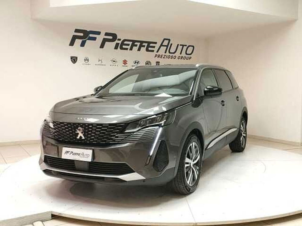 Peugeot 5008 usata a Teramo