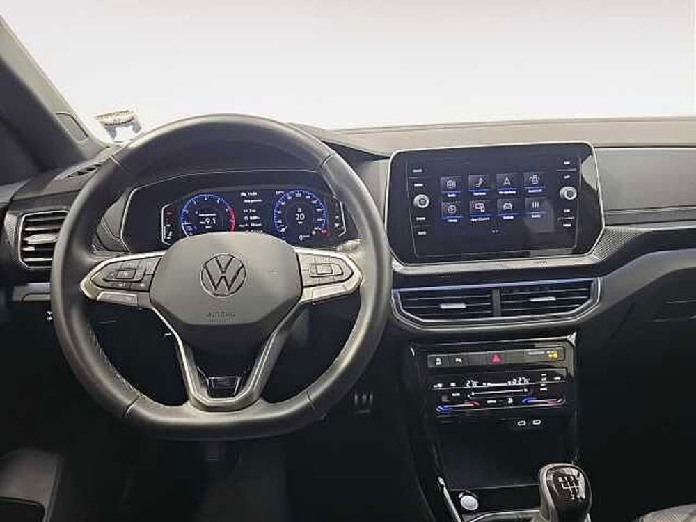 Volkswagen T-Cross usata a Lecco (8)