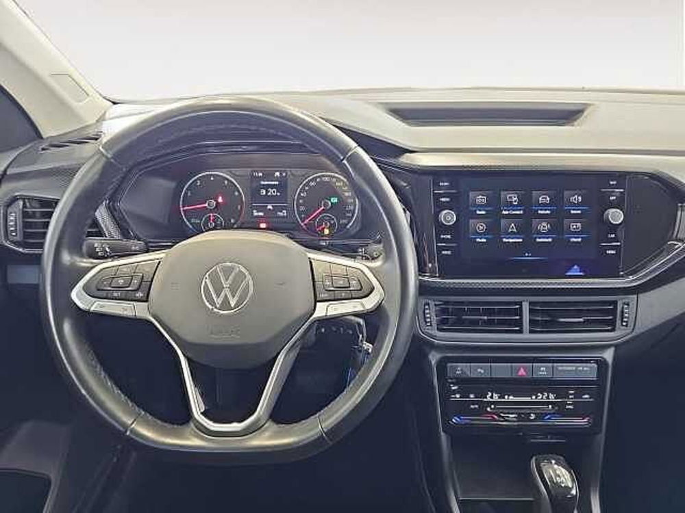 Volkswagen T-Cross usata a Lecco (9)