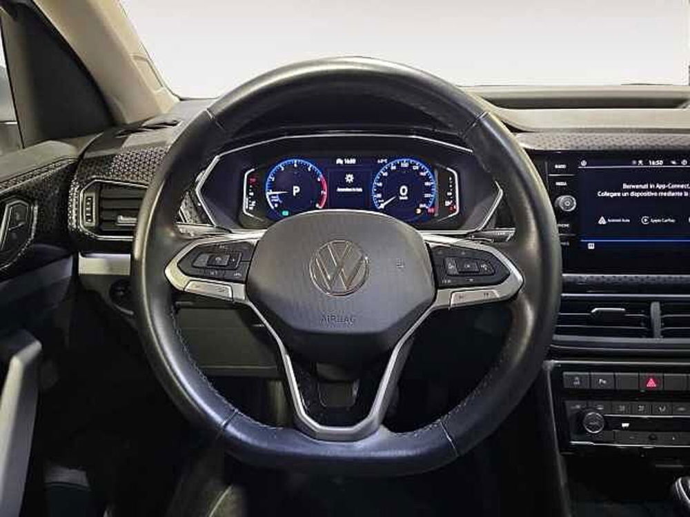 Volkswagen T-Cross usata a Lecco (10)