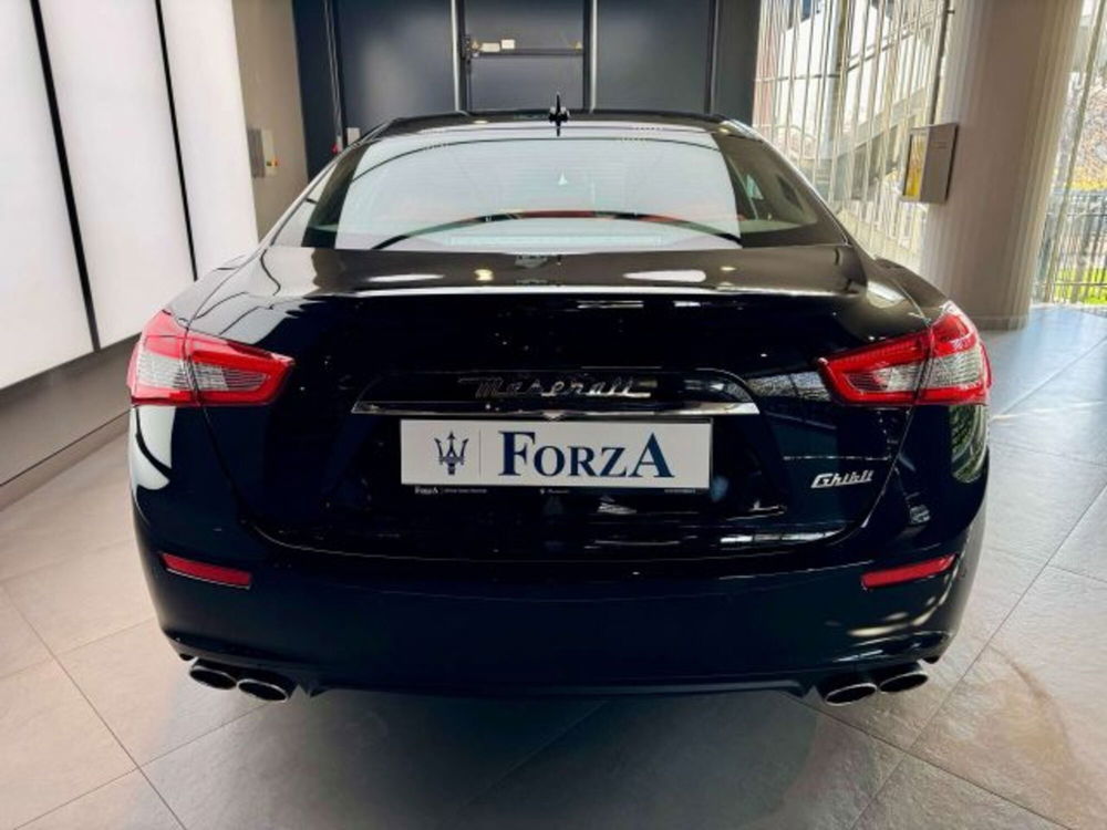 Maserati Ghibli usata a Torino (7)