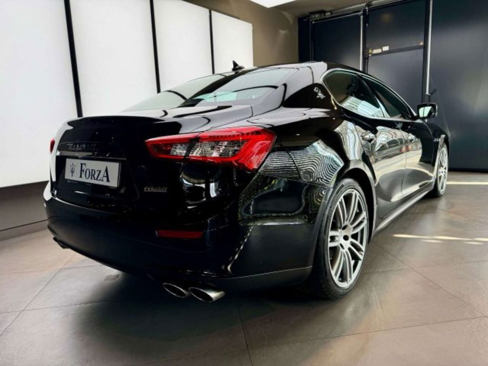 Maserati Ghibli usata a Torino (8)