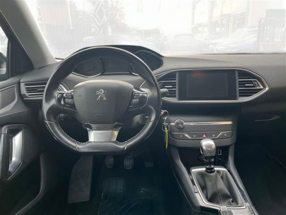 Peugeot 308 SW usata a Livorno (11)