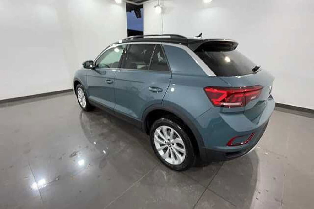 Volkswagen T-Roc nuova a Napoli (2)