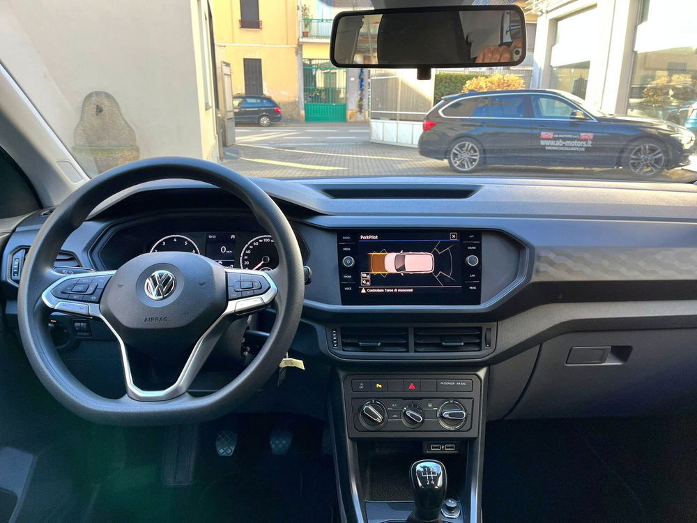 Volkswagen T-Cross usata a Varese (12)