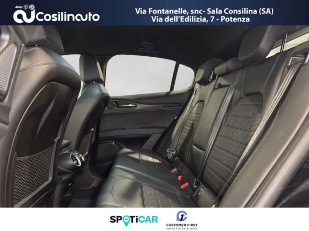 Alfa Romeo Stelvio usata a Salerno (10)