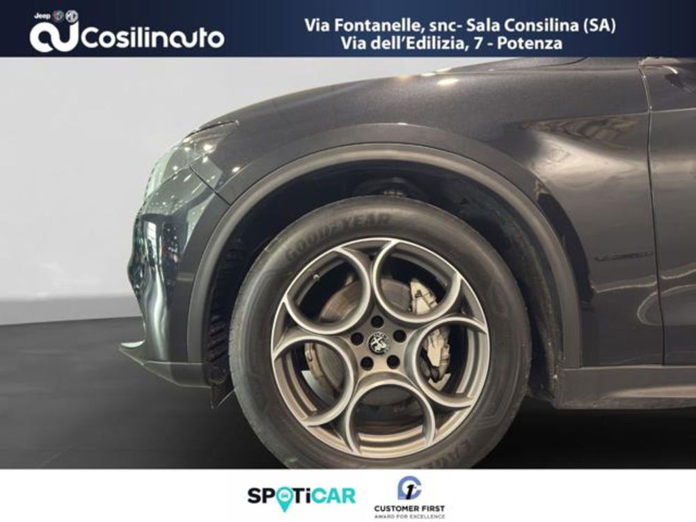 Alfa Romeo Stelvio usata a Salerno (19)