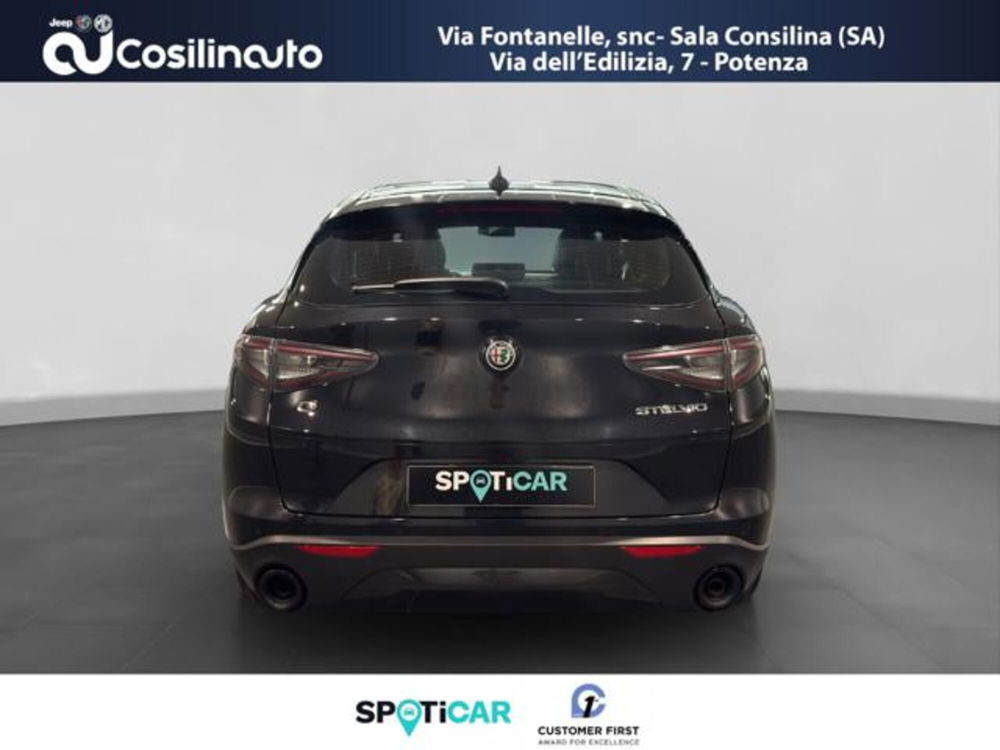 Alfa Romeo Stelvio usata a Salerno (4)