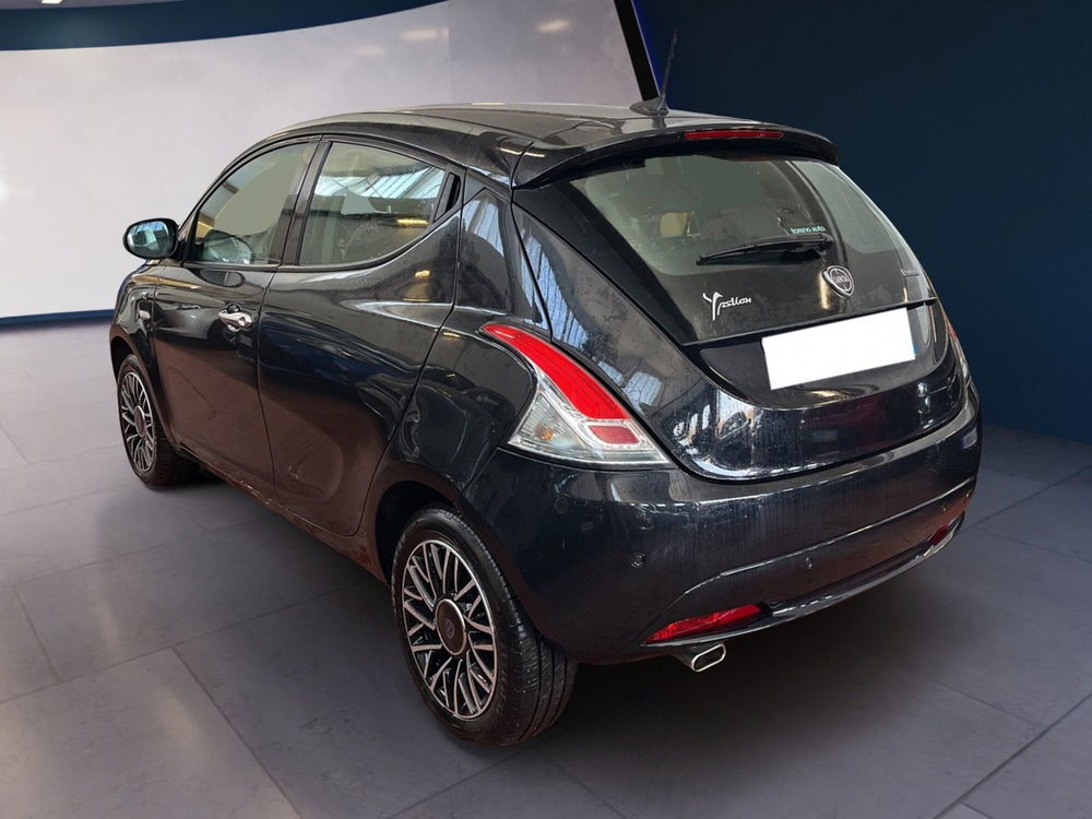 Lancia Ypsilon usata a Torino (6)