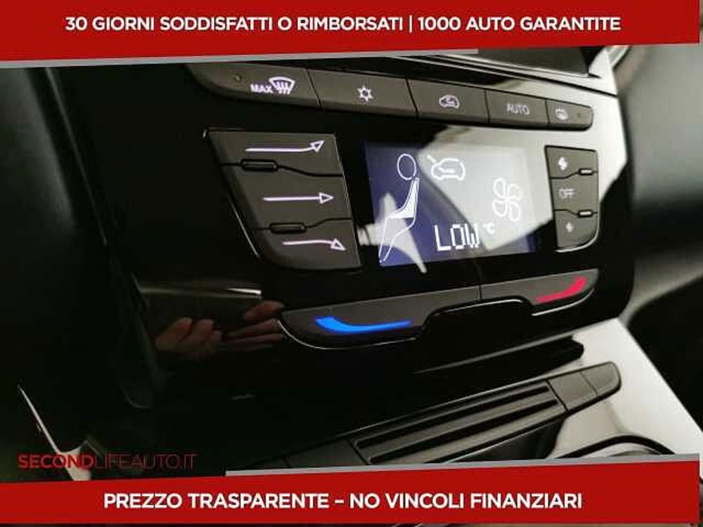 Lancia Ypsilon nuova a Chieti (11)