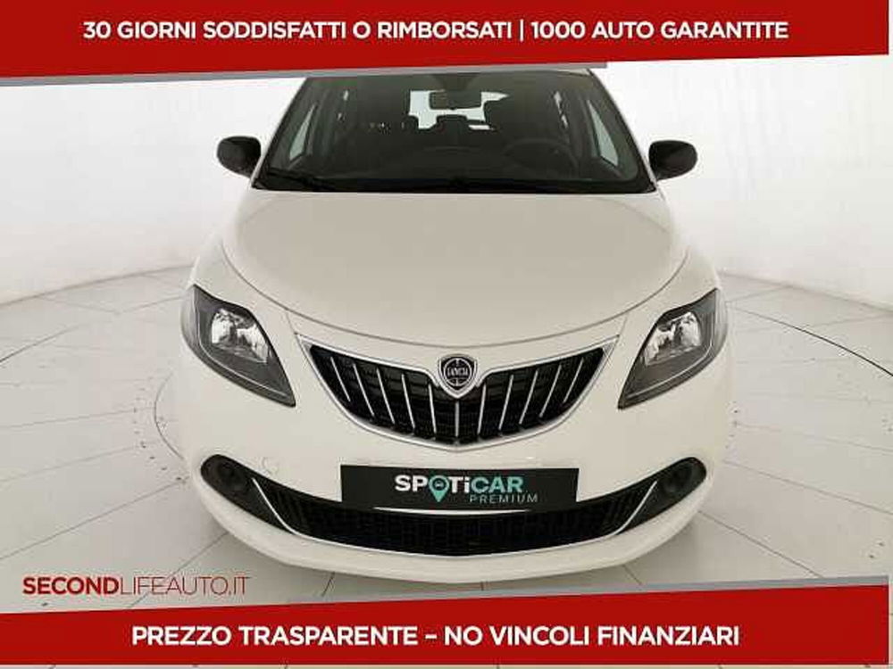 Lancia Ypsilon nuova a Chieti (18)