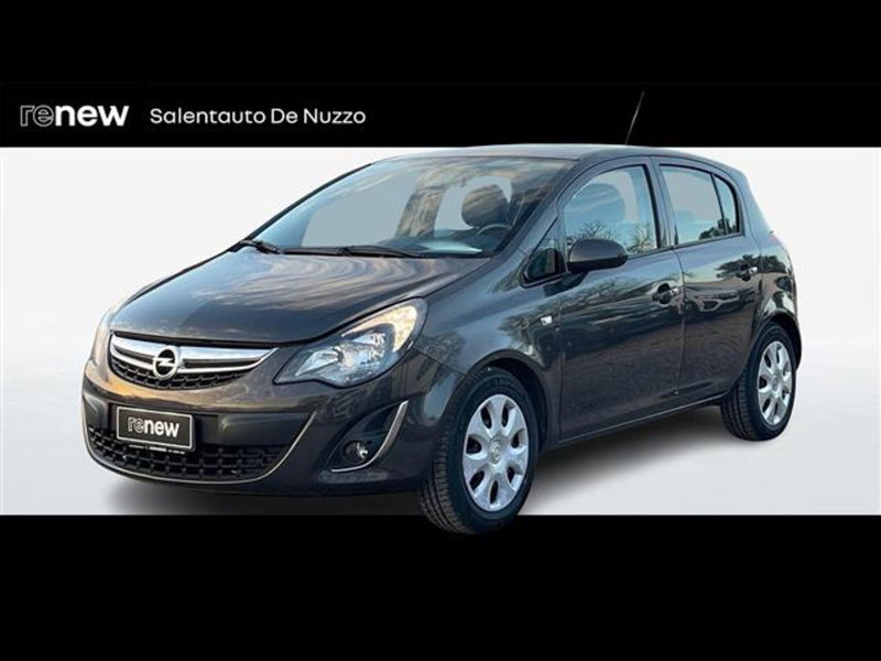 Opel Corsa 1.2 85CV 5 porte GPL-TECH Ecotec del 2014 usata a Lecce