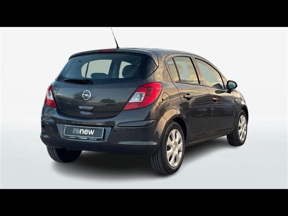 Opel Corsa usata a Lecce (2)