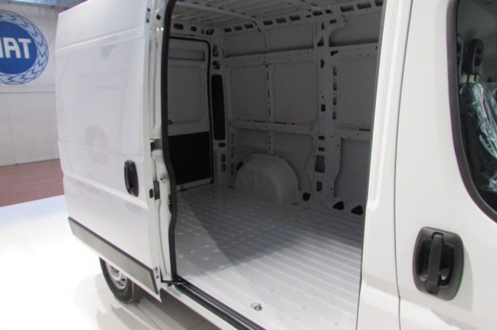 Fiat Ducato Furgone nuova a Milano (14)