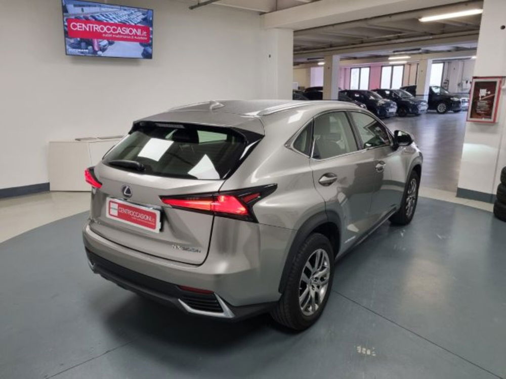 Lexus NX usata a Brescia (7)