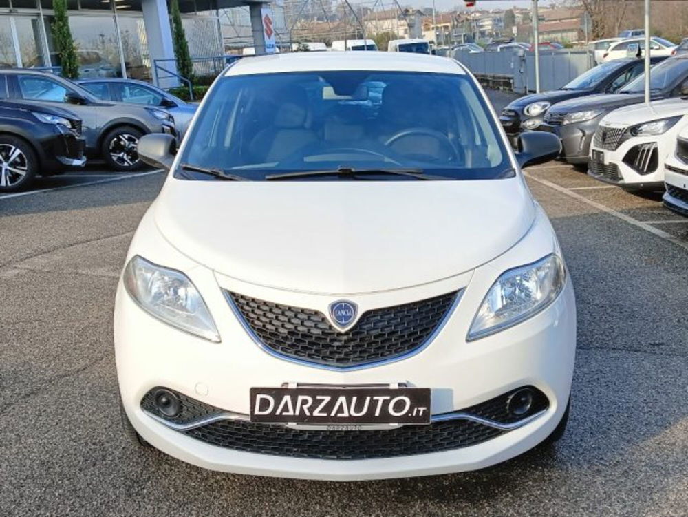 Lancia Ypsilon nuova a Brescia (2)