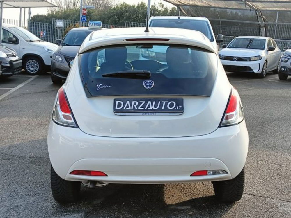 Lancia Ypsilon nuova a Brescia (20)