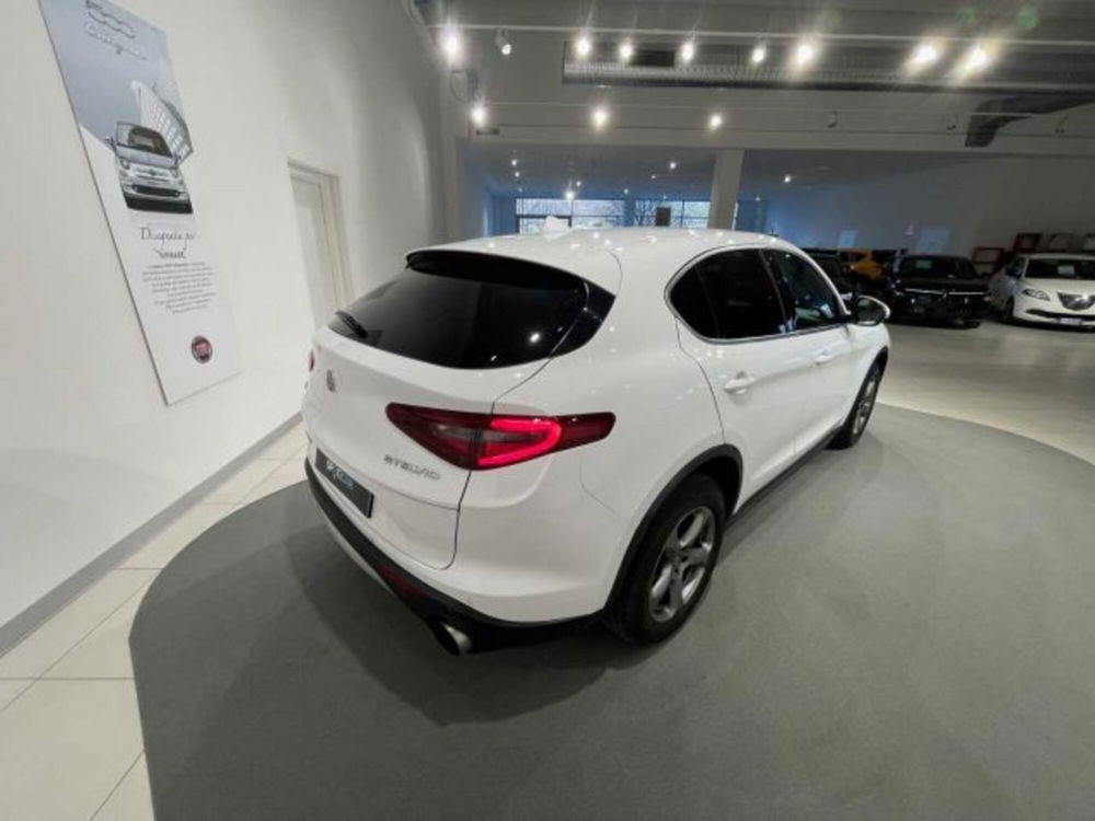 Alfa Romeo Stelvio usata a Sondrio (3)