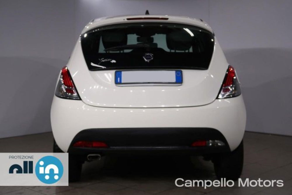 Lancia Ypsilon usata a Venezia (4)