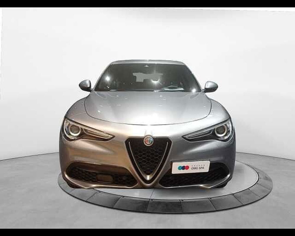 Alfa Romeo Stelvio usata a Prato (2)