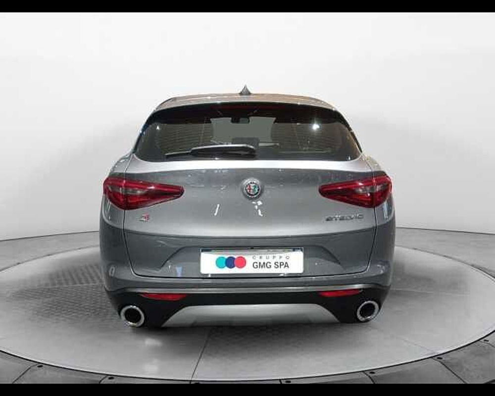 Alfa Romeo Stelvio usata a Prato (6)