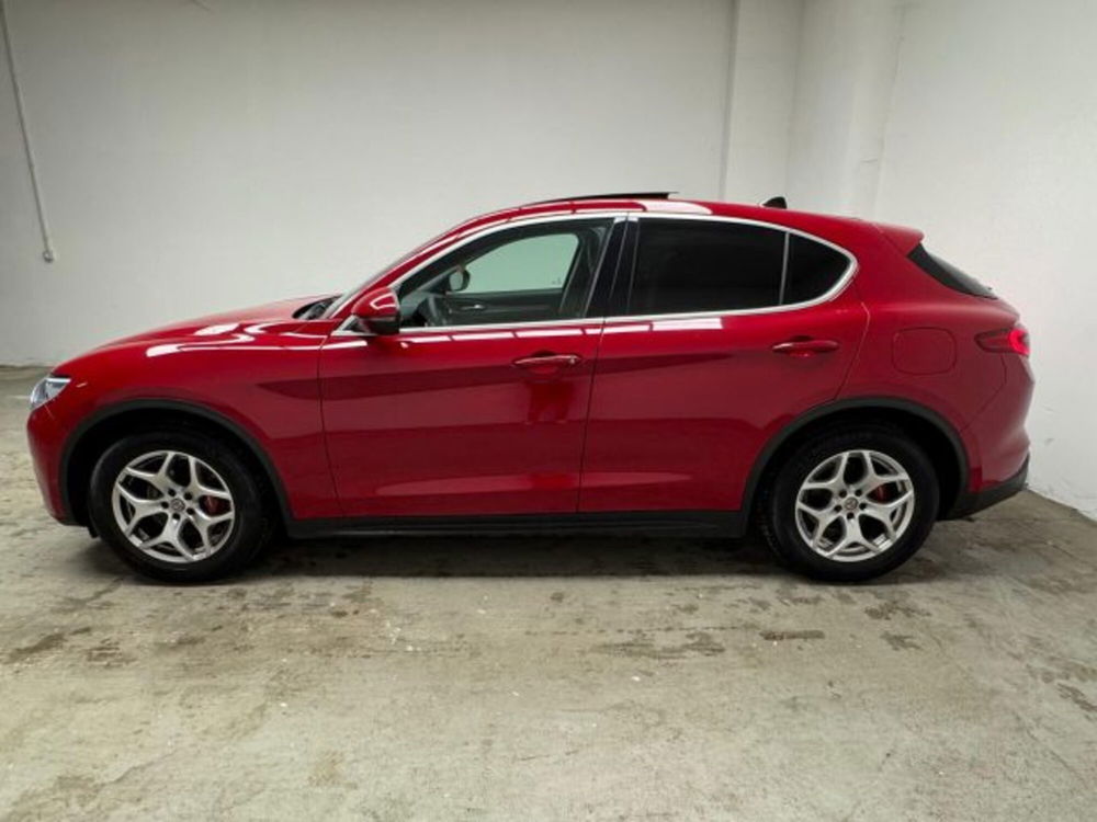 Alfa Romeo Stelvio usata a Biella (7)