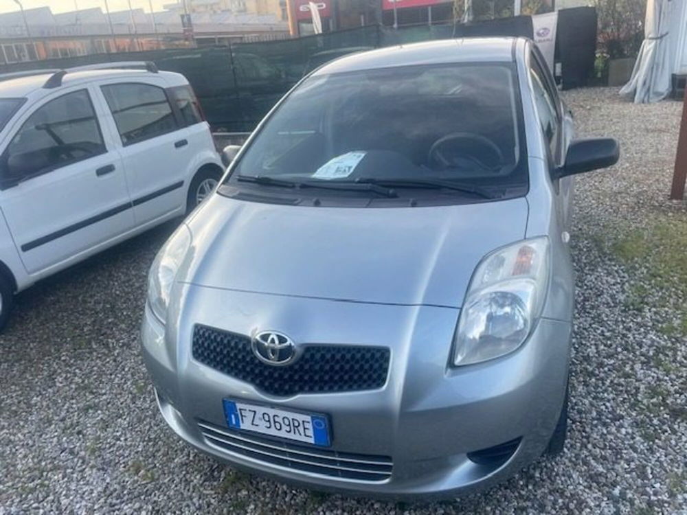 Toyota Yaris usata a Prato (2)