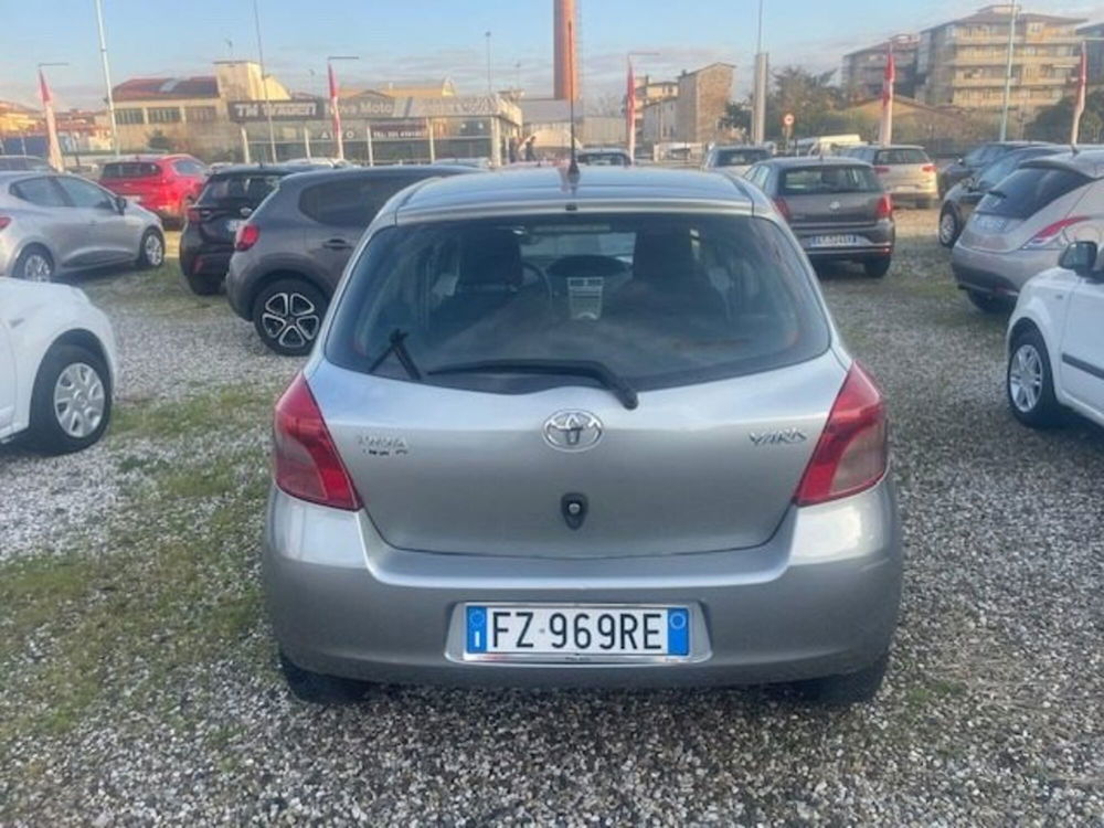 Toyota Yaris usata a Prato (6)