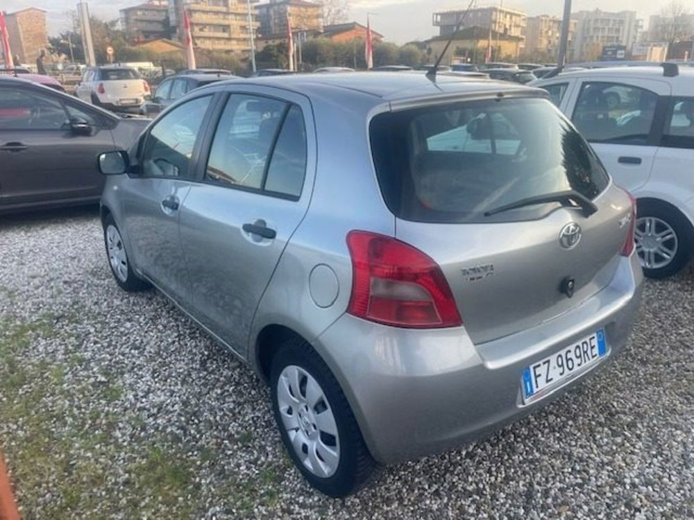 Toyota Yaris usata a Prato (7)