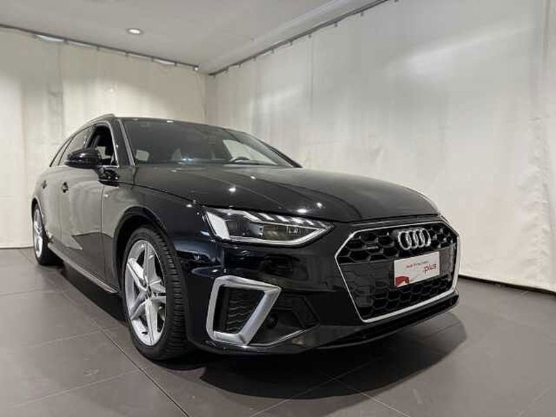 Audi A4 Avant 40 TDI quattro S tronic S line edition  del 2024 usata a Genova