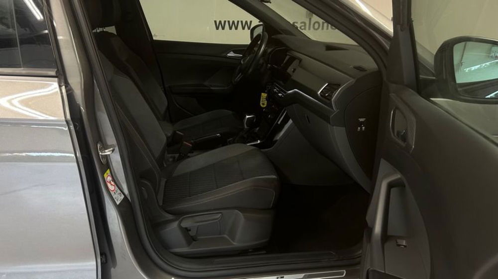 Volkswagen T-Cross usata a Lecco (6)