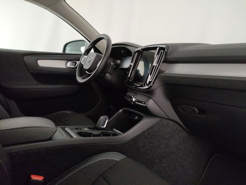 Volvo XC40 usata a Roma (7)