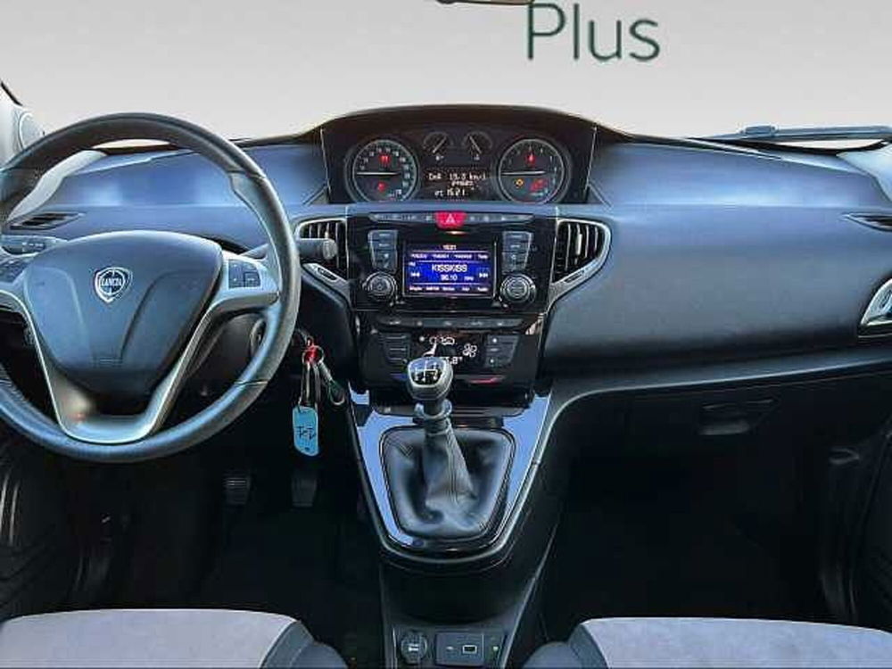 Lancia Ypsilon usata a Grosseto (7)