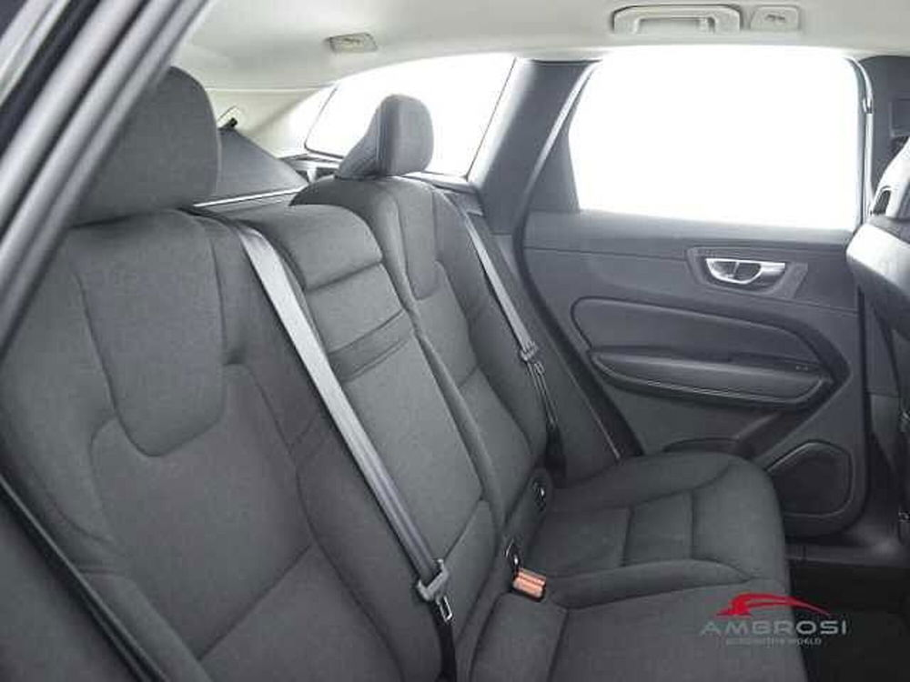 Volvo XC60 usata a Viterbo (11)