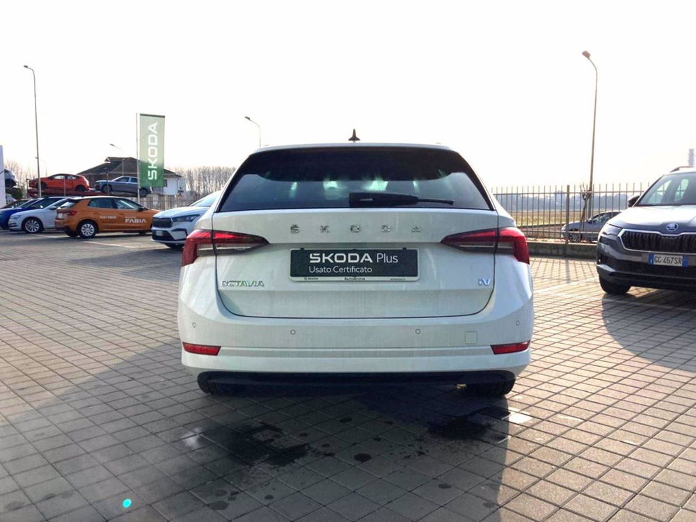 Skoda Octavia Station Wagon usata a Novara (4)