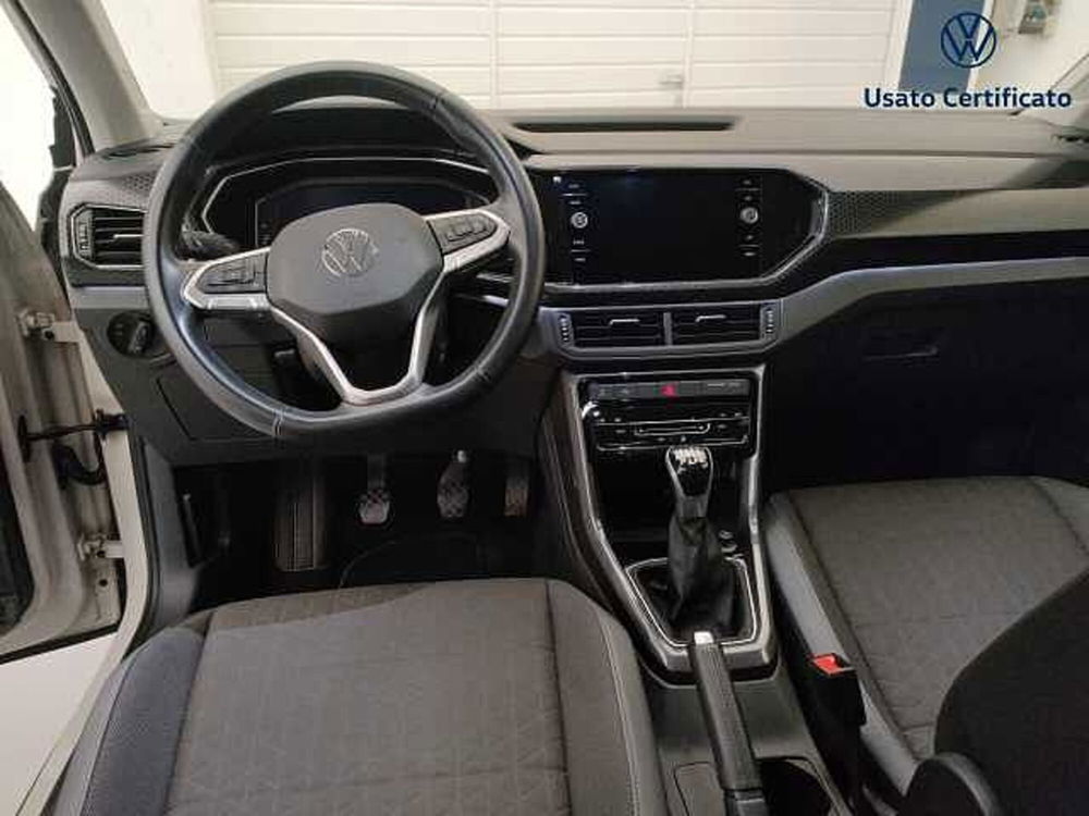 Volkswagen T-Cross usata a Varese (15)