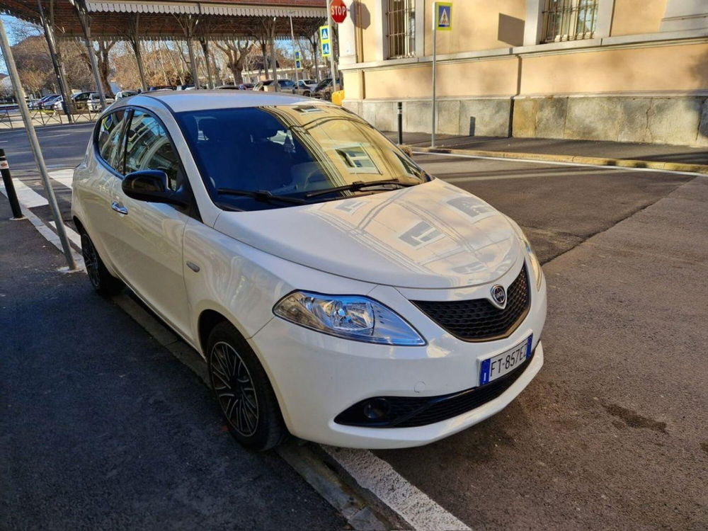 Lancia Ypsilon usata a Cuneo (3)