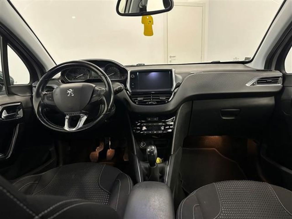 Peugeot 208 usata a Siena (9)