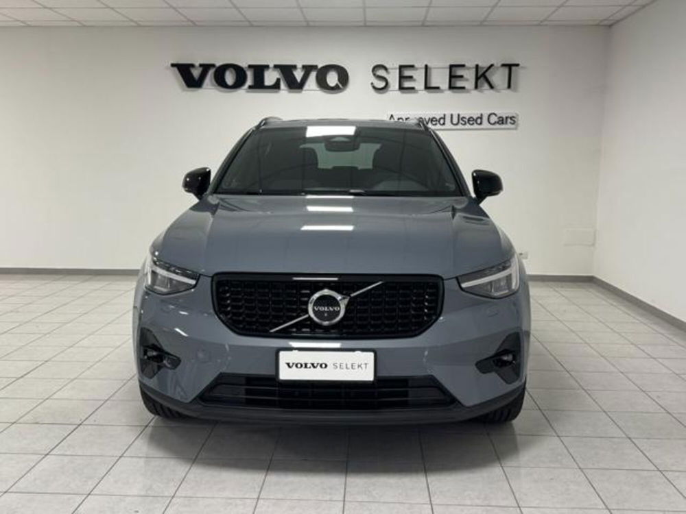 Volvo XC40 usata a Como (2)