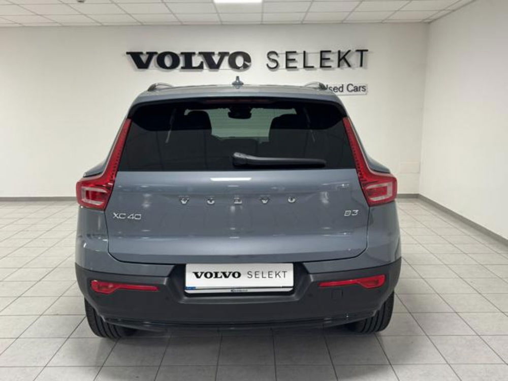 Volvo XC40 usata a Como (3)