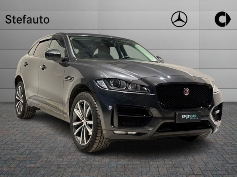 Jaguar F-Pace 2.0 D 180 CV AWD aut. R-Sport  del 2019 usata a Castel Maggiore